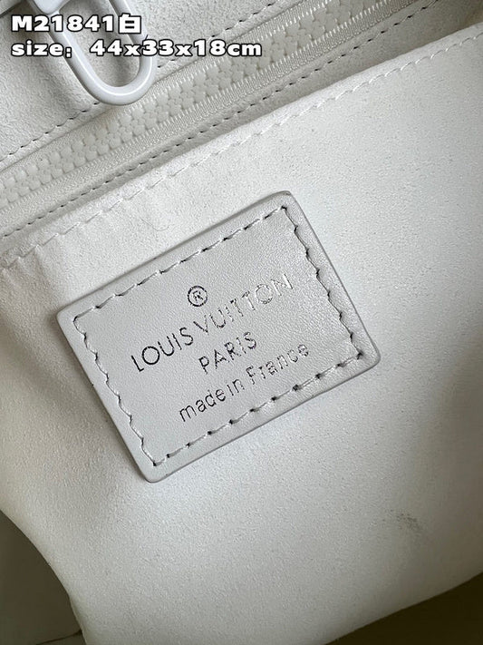 Franco Shops - Louis Vuittons  - 15478