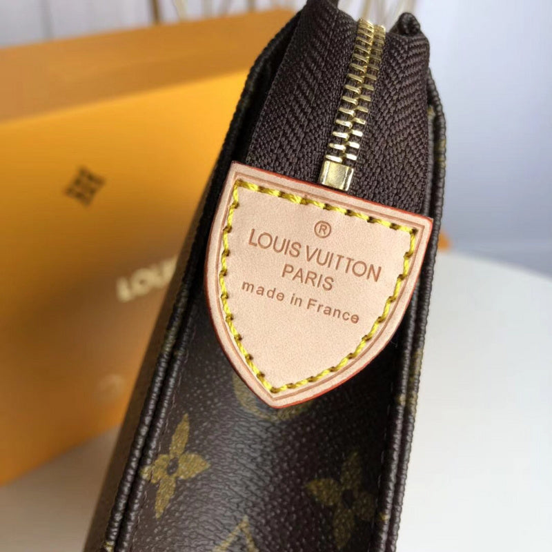 Franco Shops - Louis Vuittons  - 15596