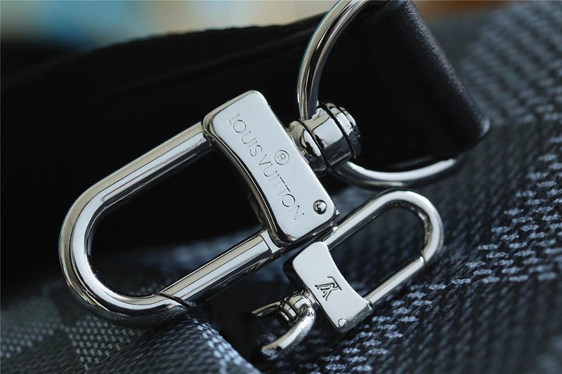 Franco Shops - Louis Vuittons  - 10059