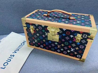 Franco Shops - Louis Vuittons  - 9492