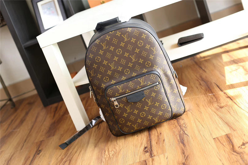 Franco Shops - Louis Vuittons  - 9717