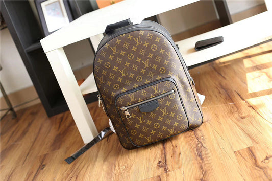 Franco Shops - Louis Vuittons  - 9717