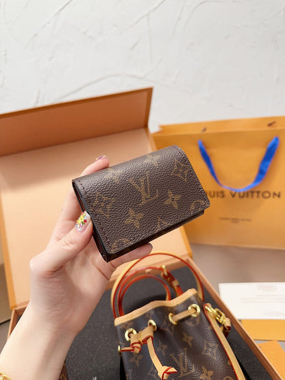 Franco Shops - Louis Vuittons  - 14882