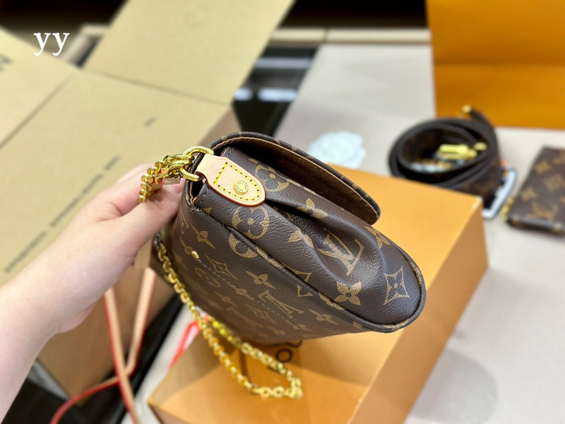 Franco Shops - Louis Vuittons  - 14992