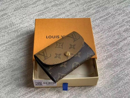 Franco Shops - Louis Vuittons  - 15764