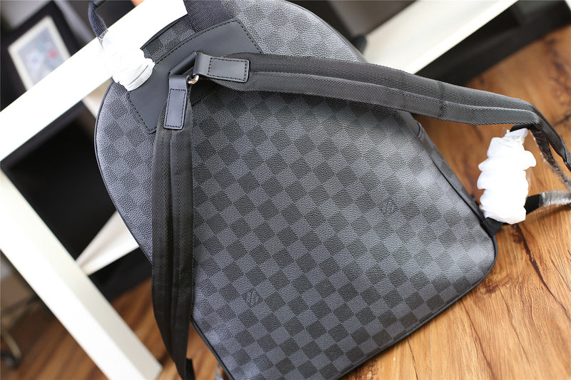 Franco Shops - Louis Vuittons  - 9724
