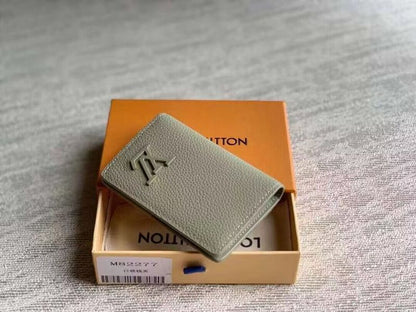 Franco Shops - Louis Vuittons  - 15282