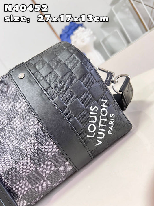 Franco Shops - Louis Vuittons  - 15605