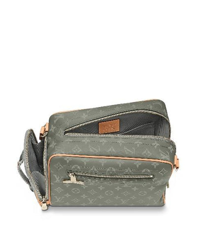 Louis Vuitton Camera Bag Monogram Titanium