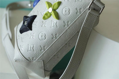 Franco Shops - Louis Vuittons  - 10001