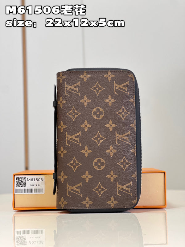 Franco Shops - Louis Vuittons  - 15700
