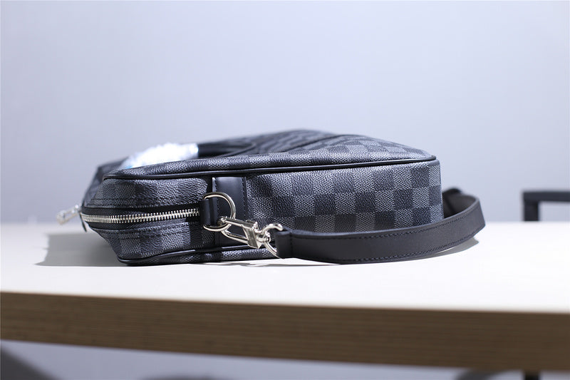 Franco Shops - Louis Vuittons  - 9855