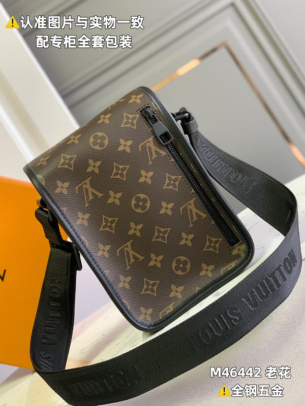 Franco Shops - Louis Vuittons  - 15413