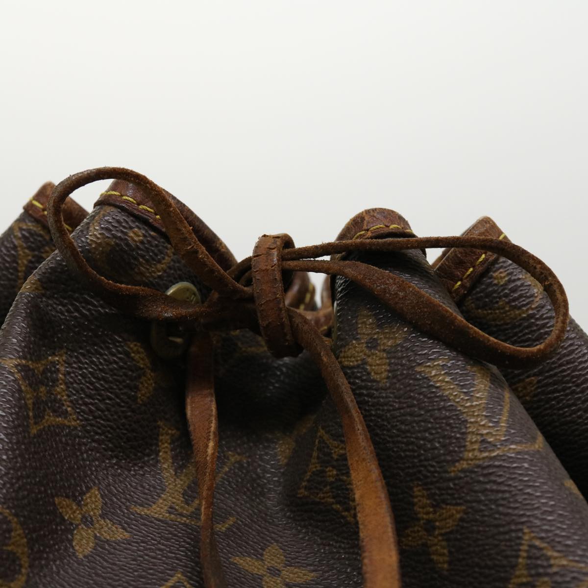 LOUIS VUITTON Monogram Noe Shoulder Bag M42224 LV Auth cl381