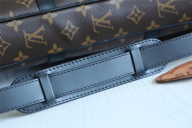 Franco Shops - Louis Vuittons  - 9853