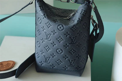 Franco Shops - Louis Vuittons  - 10002
