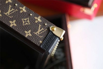 Franco Shops - Louis Vuittons  - 9507