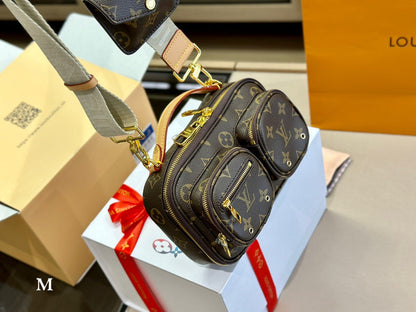 Franco Shops - Louis Vuittons  - 15012