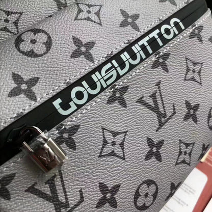 Franco Shops - Louis Vuittons  - 15599