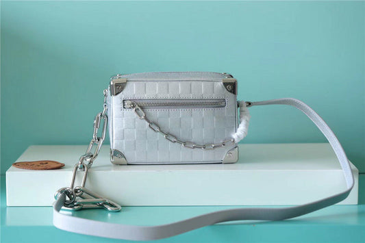 Franco Shops - Louis Vuittons  - 10137