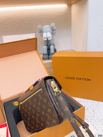 Franco Shops - Louis Vuittons  - 14974