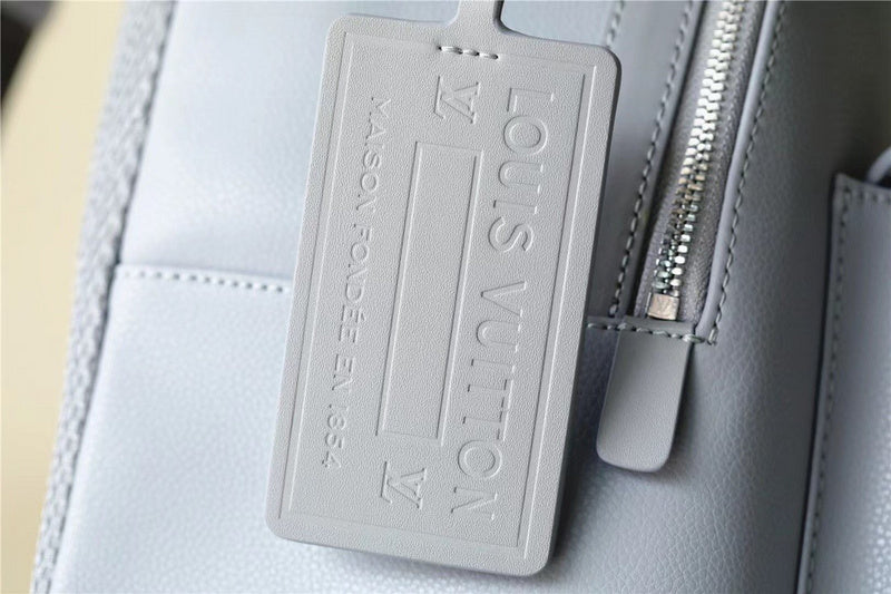 Franco Shops - Louis Vuittons  - 9614