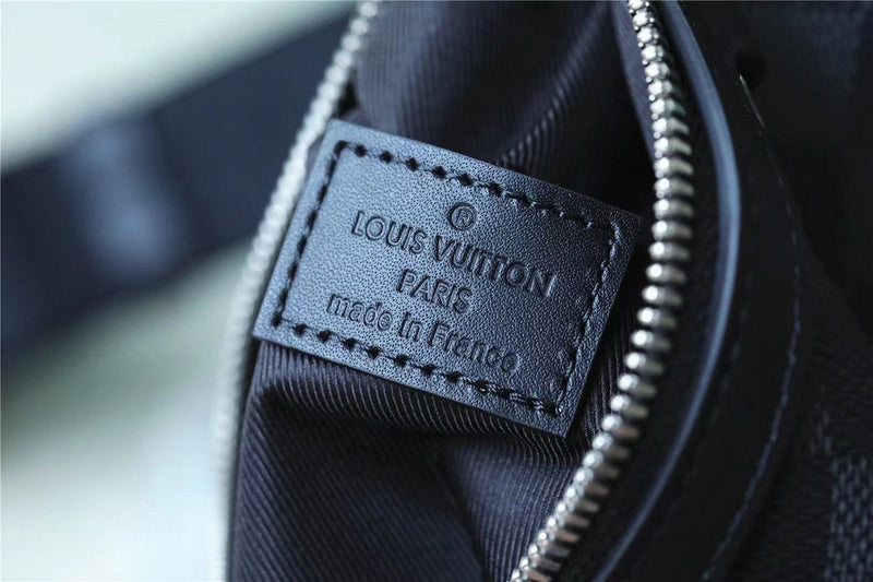 Franco Shops - Louis Vuittons  - 9953