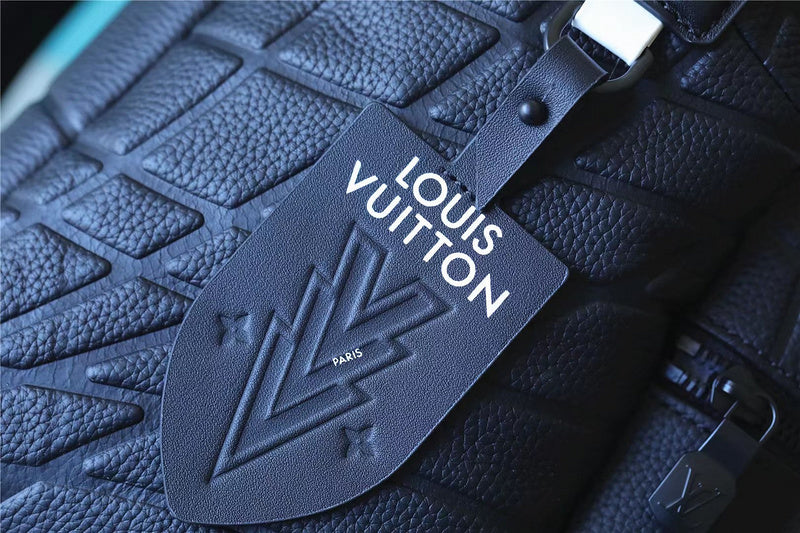 Franco Shops - Louis Vuittons  - 9572