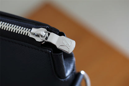 Franco Shops - Louis Vuittons  - 9823