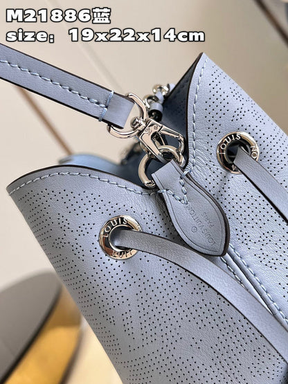 Franco Shops - Louis Vuittons  - 15775