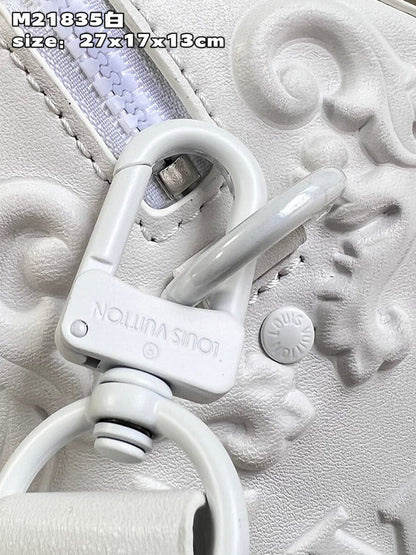 Franco Shops - Louis Vuittons  - 15374