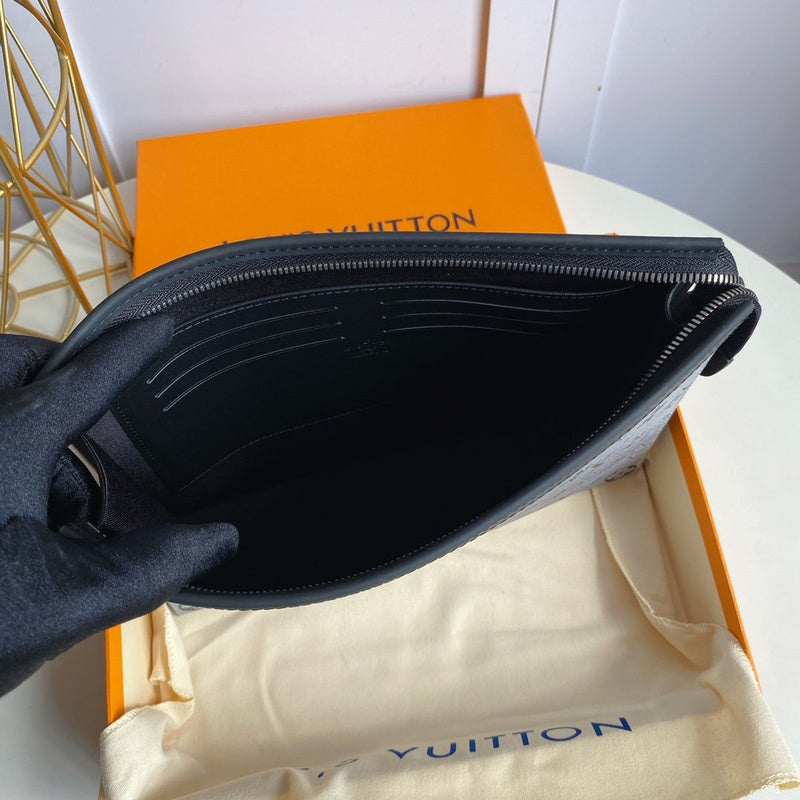 Franco Shops - Louis Vuittons  - 15555