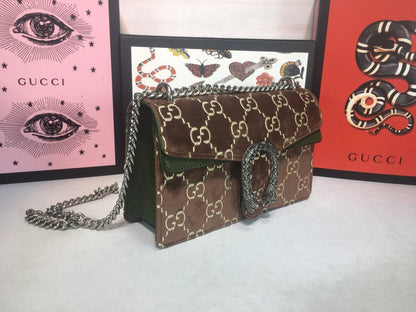 Gucci Bags - The Tote   302