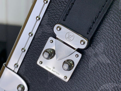 Franco Shops - Louis Vuittons  - 15223