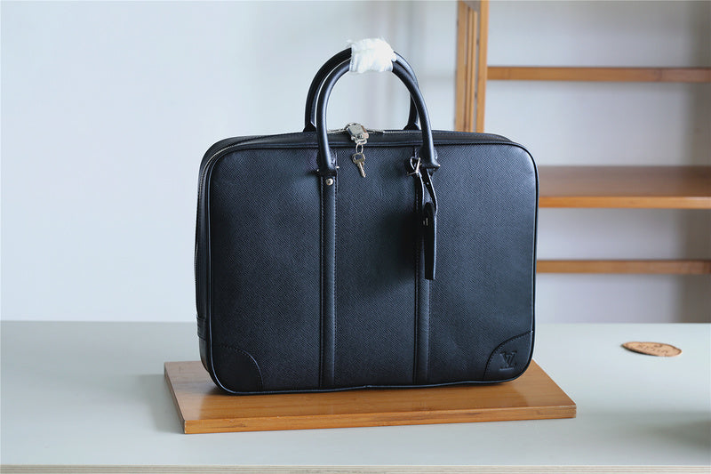 Franco Shops - Louis Vuittons  - 9849