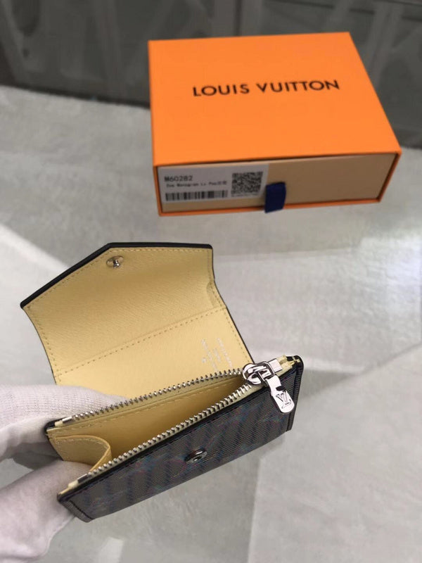 Franco Shops - Louis Vuittons  - 9166
