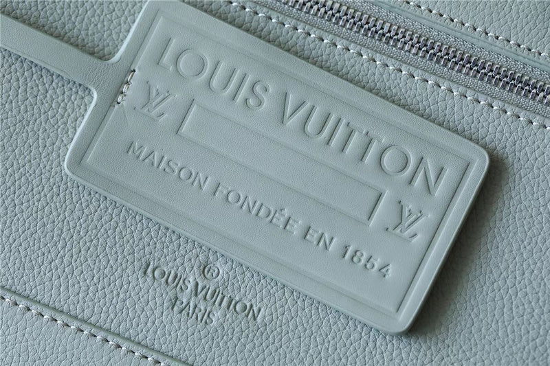 Franco Shops - Louis Vuittons  - 9930