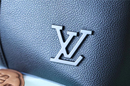 Franco Shops - Louis Vuittons  - 9805