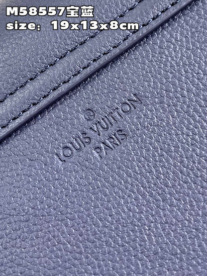 Franco Shops - Louis Vuittons  - 15606