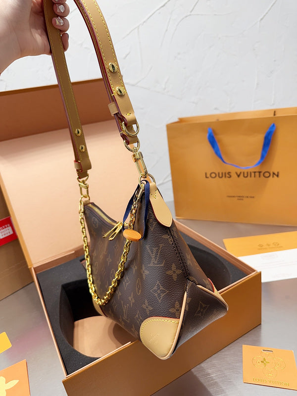 Franco Shops - Louis Vuittons  - 15025