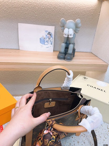 Franco Shops - Louis Vuittons  - 14903