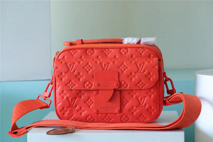 Franco Shops - Louis Vuittons  - 10088