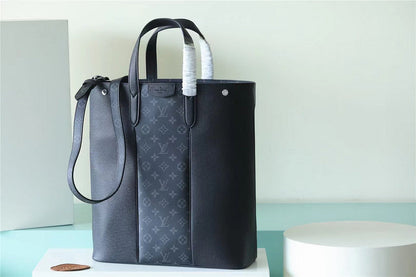 Franco Shops - Louis Vuittons  - 9782