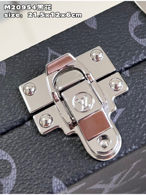 Franco Shops - Louis Vuittons  - 15399