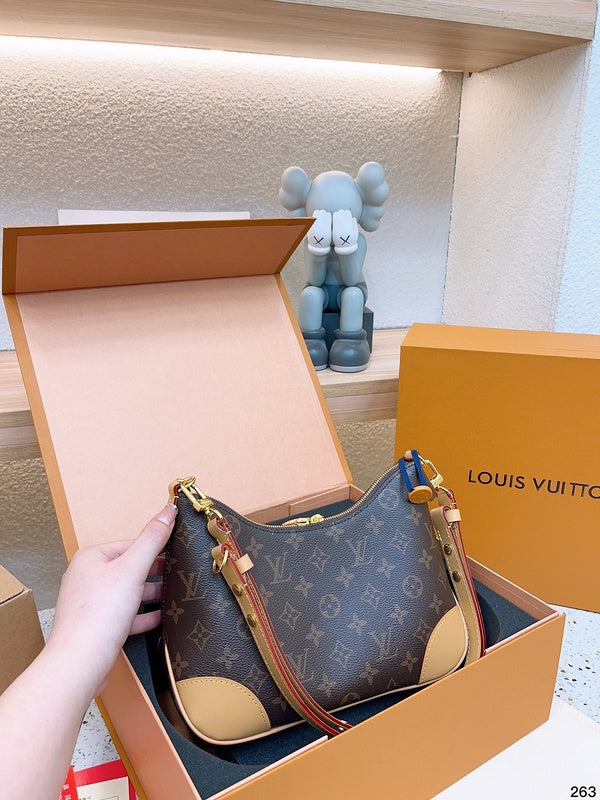 Franco Shops - Louis Vuittons  - 14975