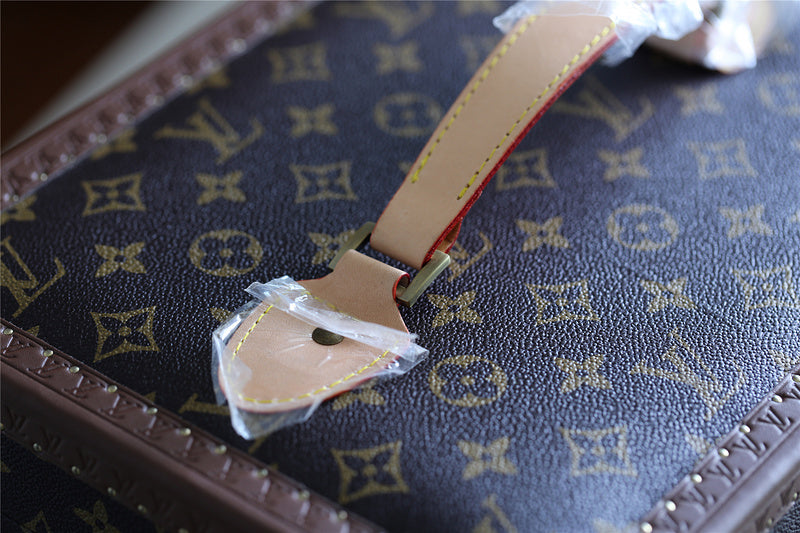 Franco Shops - Louis Vuittons  - 9519