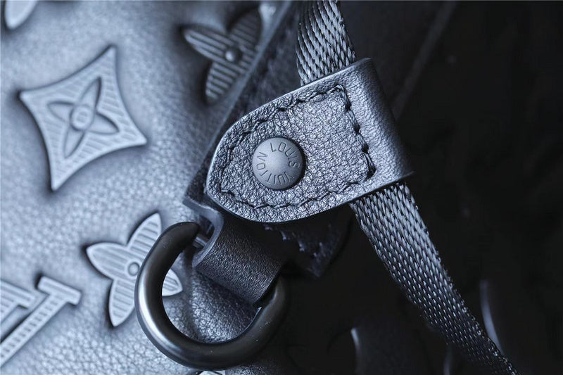 Franco Shops - Louis Vuittons  - 9602