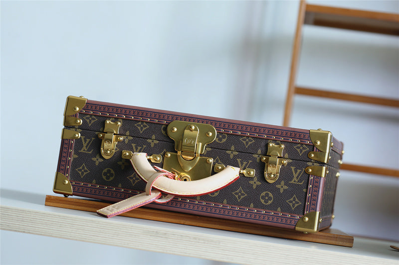 Franco Shops - Louis Vuittons  - 9516