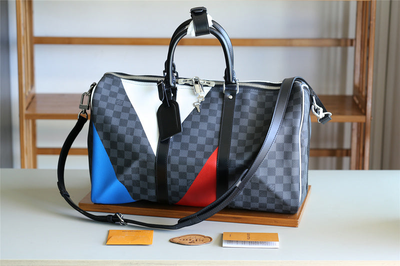 Franco Shops - Louis Vuittons  - 9466