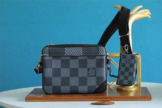 Franco Shops - Louis Vuittons  - 10059